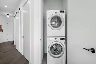 800 Embassy Dr, Austin, TX 78702 - Photo 18