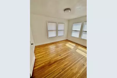 589 N Chambers Street, Giddings, TX 78942 - Photo 8