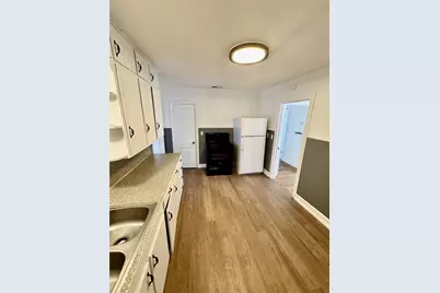 589 N Chambers Street, Giddings, TX 78942 - Photo 4