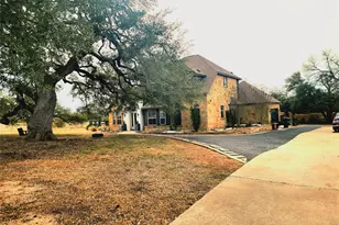 152 Silver Hawk Ct, Dripping Springs, TX 78620 - Photo 2