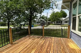 719 W 3rd St, Taylor, TX 76574 - Photo 22