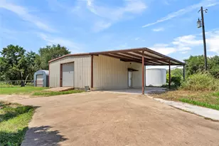 150 Pecan 2, Florence, TX 76527 - Photo 28