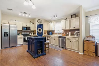114 Creston Street, Hutto, TX 78634 - Photo 12