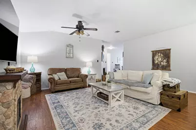 114 Creston Street, Hutto, TX 78634 - Photo 8