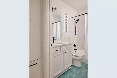 1101 1/2 Fiesta Street #1, Austin, TX 78702 - Photo 26