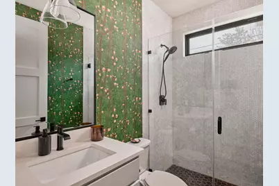 1101 1/2 Fiesta Street #1, Austin, TX 78702 - Photo 14