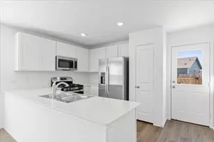 210 Chapel Beck Dr, Kyle, TX 78640 - Photo 6