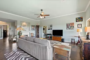 906 Daviot Dr, Spicewood, TX 78669 - Photo 14