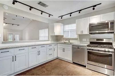 6009 Avery Island, Austin, TX 78727 - Photo 10
