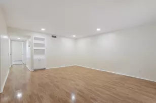 2401 Leon St, Austin, TX 78705 - Photo 10