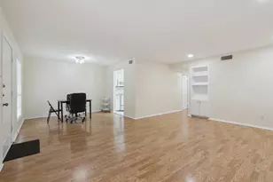 2401 Leon St, Austin, TX 78705 - Photo 8