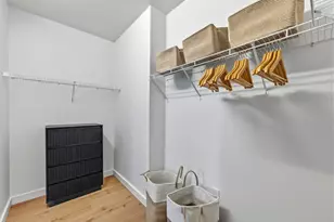 610 Davis St, Austin, TX 78701 - Photo 16