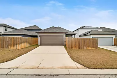 761 Long Run, Liberty Hill, TX 78642 - Photo 32