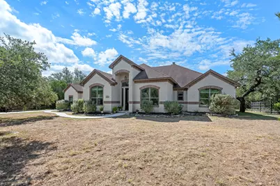 833 Pinnacle Parkway, New Braunfels, TX 78132 - Photo 2