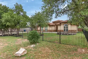 212 Knights Row Row, Cottonwood Shores, TX 78657 - Photo 4