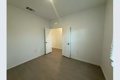 109 Imola Street, Hutto, TX 78634 - Photo 6