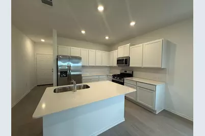 109 Imola Street, Hutto, TX 78634 - Photo 12