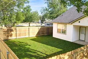 603 N Echols Street Unit #A and B, Caldwell, TX 77836 - Photo 14