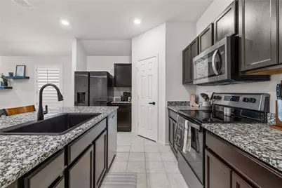 583 Taggart Trail, Jarrell, TX 76537 - Photo 12