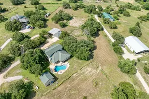480 Mustang Mesa, Liberty Hill, TX 78642 - Photo 36