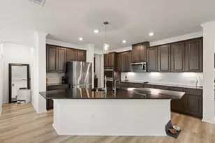 7207 Wink Wy, Austin, TX 78744 - Photo 8