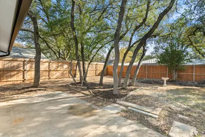 7729 Croftwood Drive, Austin, TX 78749 - Photo 32