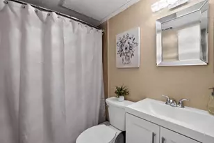 2104 Cullen Ave, Austin, TX 78757 - Photo 12
