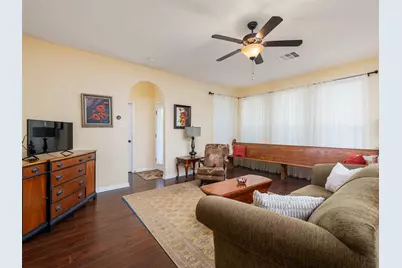 201 Sycamore Street, Georgetown, TX 78633 - Photo 6