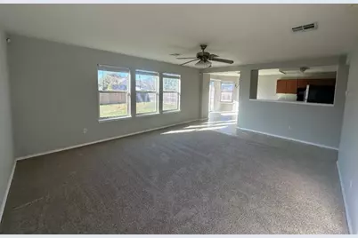 102 Blanco Woods Boulevard, Elgin, TX 78621 - Photo 4