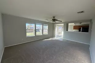 102 Blanco Woods Blvd, Elgin, TX 78621 - Photo 4