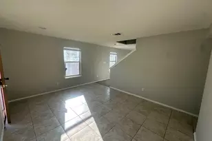 102 Blanco Woods Blvd, Elgin, TX 78621 - Photo 2