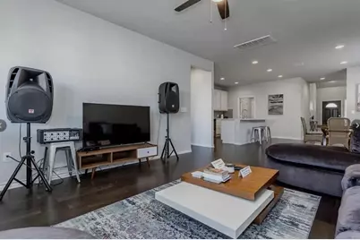 7516 Saginaw Drive, Austin, TX 78754 - Photo 6