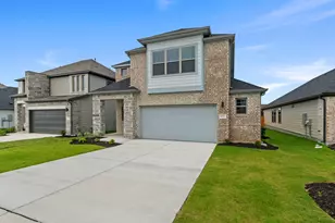 1102 Universal Dr, Hutto, TX 78634 - Photo 2
