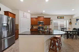 6905 Vail Ridge St, Austin, TX 78744 - Photo 6