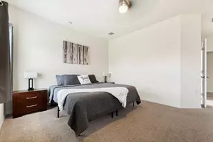 6905 Vail Ridge St, Austin, TX 78744 - Photo 14