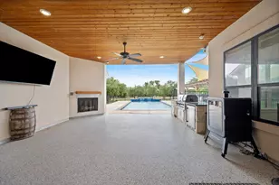 638 Strada Luca, Florence, TX 76527 - Photo 32