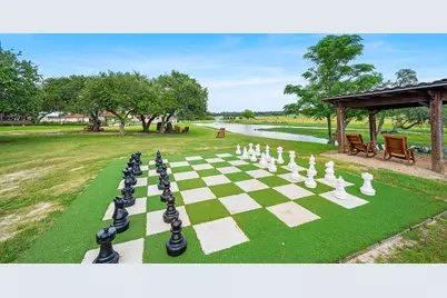 638 Strada Luca, Florence, TX 76527 - Photo 38