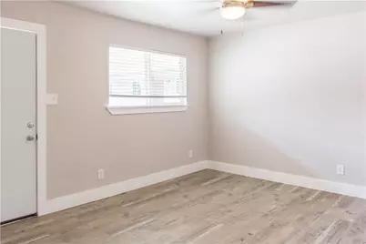 1302 E 52nd Street #101, Austin, TX 78723 - Photo 2