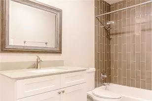 1302 E 52nd St, Austin, TX 78723 - Photo 6