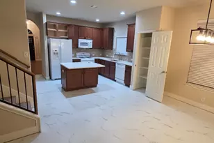 8600 Wood Stork Dr, Austin, TX 78729 - Photo 4