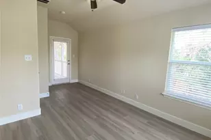 8600 Wood Stork Dr, Austin, TX 78729 - Photo 14