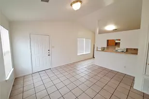 1408 Perez St, Austin, TX 78721 - Photo 2