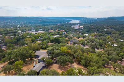 11013 W Lakeview Drive, Jonestown, TX 78645 - Photo 2