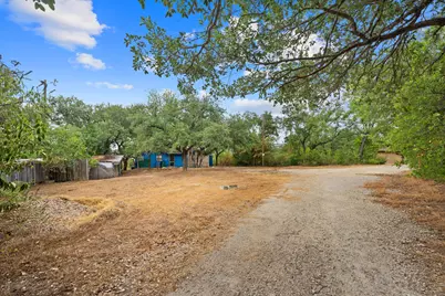 11013 W Lakeview Drive, Jonestown, TX 78645 - Photo 8