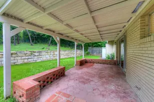 401 Cherry Hill Dr, Austin, TX 78704 - Photo 18