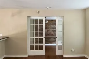 401 Cherry Hill Dr, Austin, TX 78704 - Photo 8