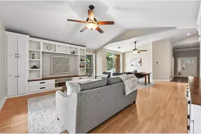 5815 Lomita Verde Circle, Austin, TX 78749 - Photo 10