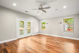 10204 Oak Grove Cir, Austin, TX 78736 - Photo 14