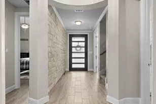 104 Crossfire Cv, Liberty Hill, TX 78642 - Photo 4