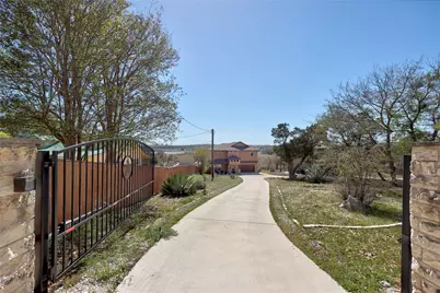1748 Lakeshore Drive, Canyon Lake, TX 78133 - Photo 2
